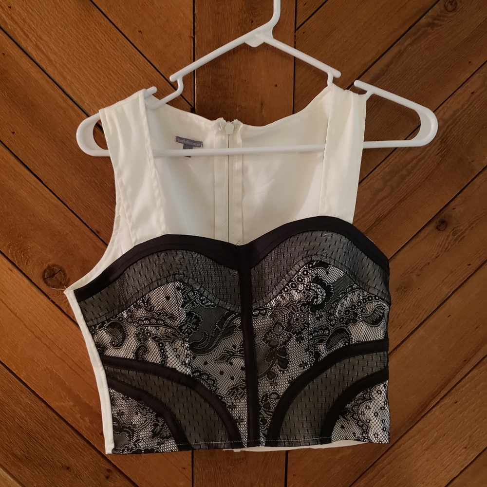 Corset like crop top